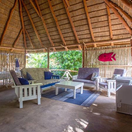 Zona Braza Beach Lodge Chizavane Exterior photo